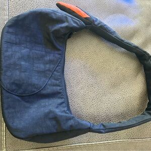 BAGGU Black and Orange Shoulder Bag